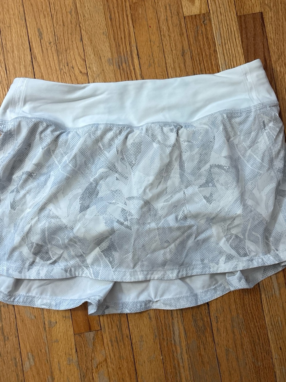Lululemon White Printed Athletic Skort